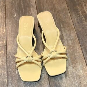 Zara Women's Cream Heeled Sandals